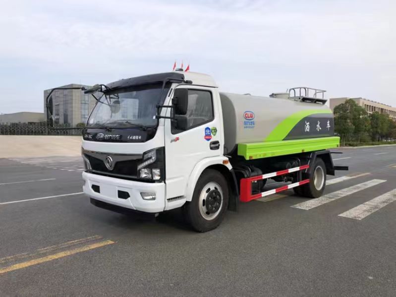 洒水车